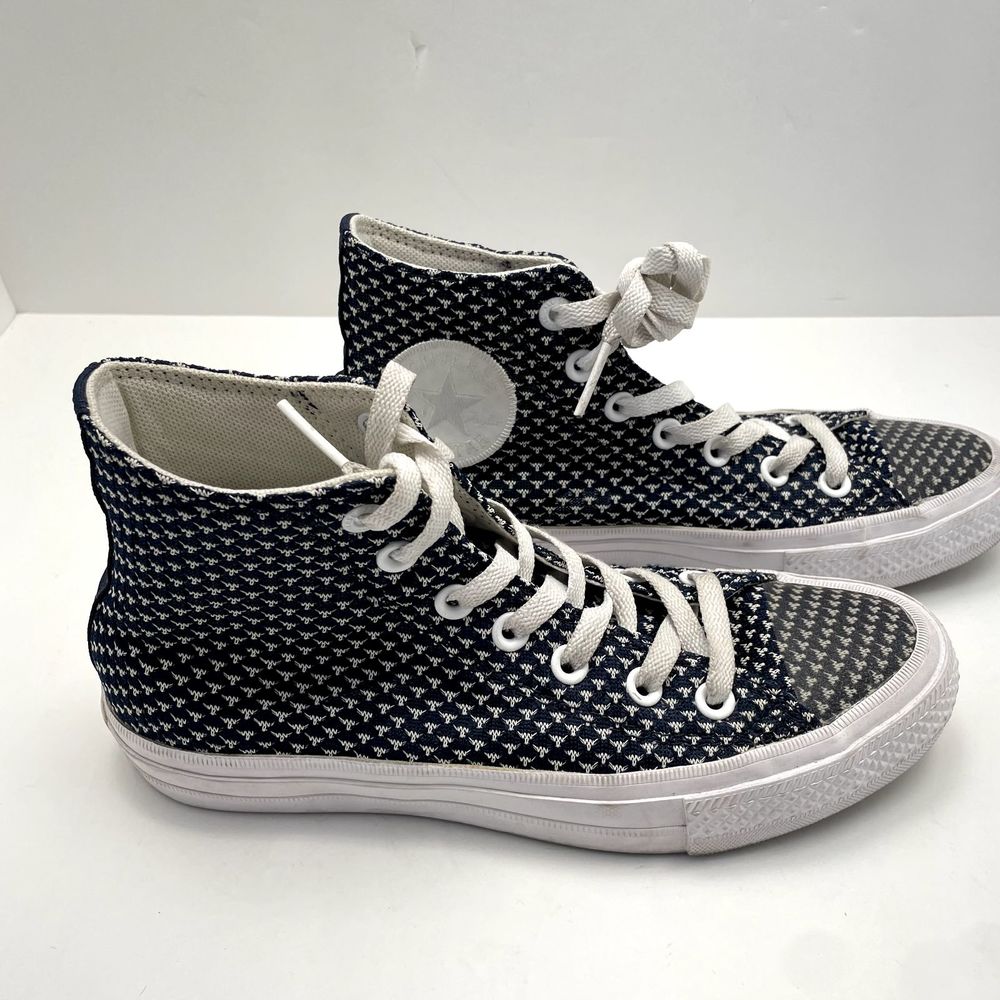 CONVERSE Unisex Chuck Taylor All Star Sneakers Black White Size 7 Womens 155457C